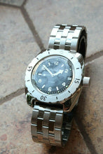 Load image into Gallery viewer, Russian Mechanical Automatic Wrist Watch VOSTOK AMPHIBIAN DIVER 150366
