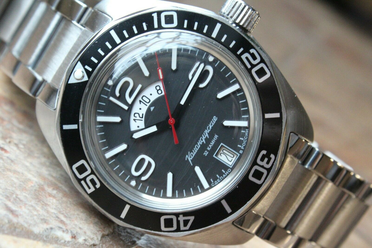 Vostok Komandirsky 030788B Russian Automatic Military Wrist Watch Day Night