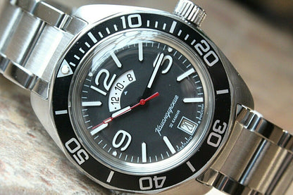 Vostok Komandirsky 030788B Russian Automatic Military Wrist Watch Day Night