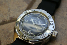 Load image into Gallery viewer, Russian Mechanical Automatic Wrist Watch VOSTOK AMPHIBIAN DIVER 670919
