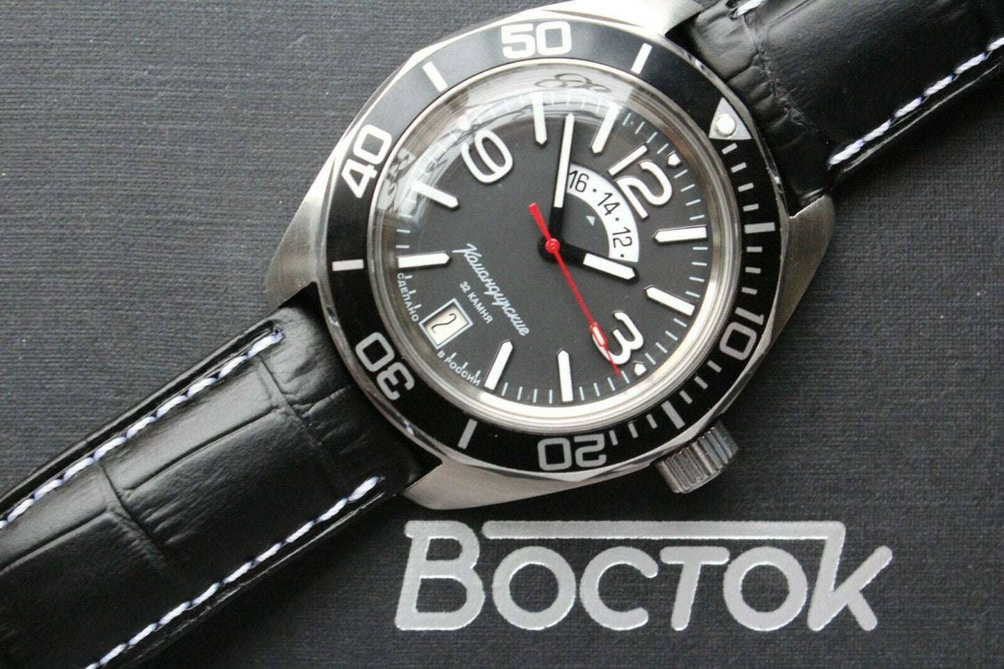Vostok Komandirsky 030788 Russian Automatic Military Wrist Watch Day Night