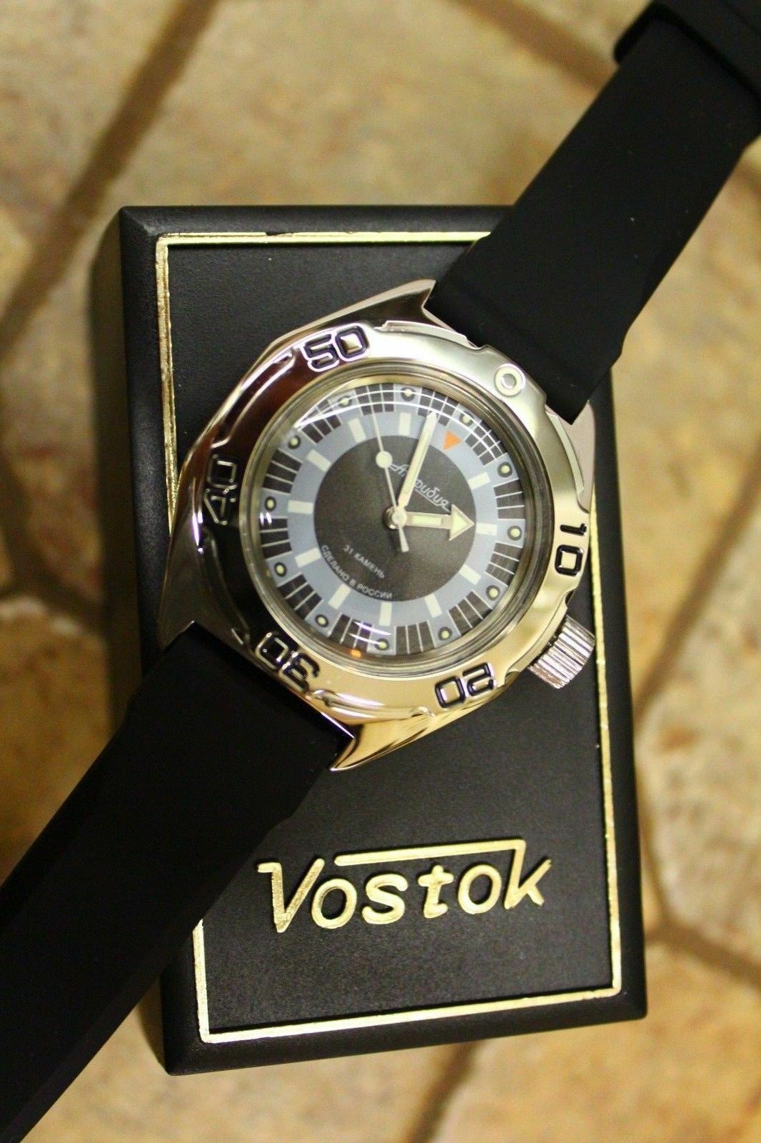 Russian Mechanical Automatic Wrist Watch VOSTOK AMPHIBIAN DIVER 670927
