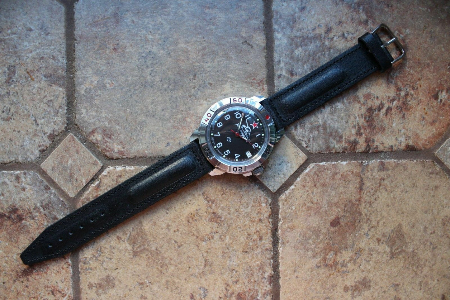 Vostok Komandirsky Military Wrist Watch # 431306 NEW