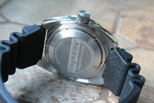 Load image into Gallery viewer, Russian Automatic Wrist Watch VOSTOK AMPHIBIAN DIVER Rubber Band 150367-R1
