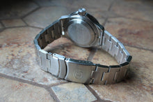 Load image into Gallery viewer, Vostok Amphibian Auto Russian diver wrist watch 060282
