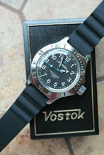 Load image into Gallery viewer, Russian Mechanical Automatic Wrist Watch VOSTOK AMPHIBIAN DIVER 120811
