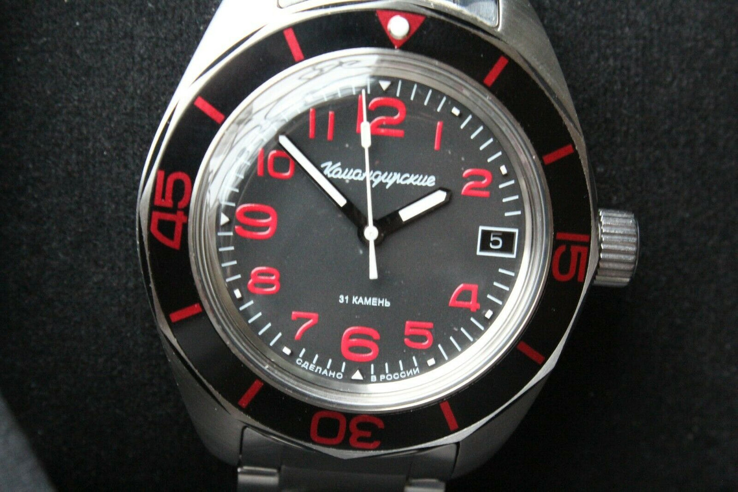 Vostok Komandirsky 030786B Russian Mechanical Automatic Military Wrist Watch Red