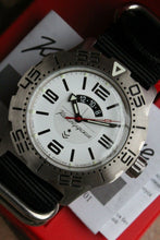 Load image into Gallery viewer, Russian Mechanical Automatic Wrist Watch VOSTOK Komandirsky K-35 350618
