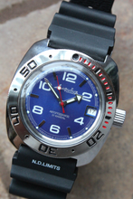 Load image into Gallery viewer, Russian Mechanical Automatic Wrist Watch VOSTOK AMPHIBIAN DIVER 710432L
