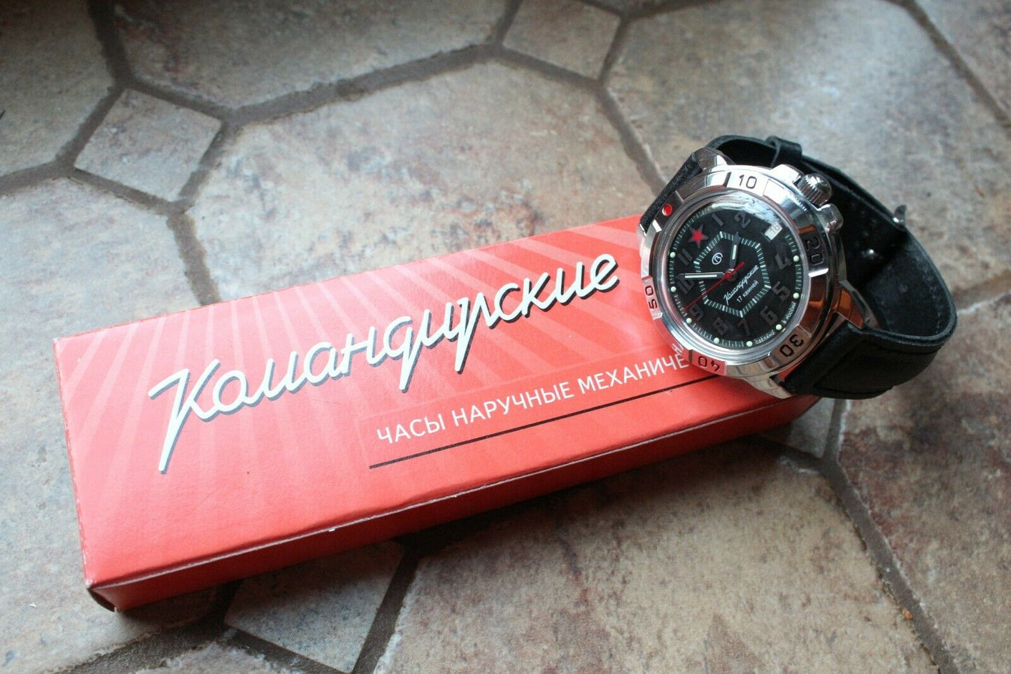 Vostok Komandirsky 431744 Russian Military Mechanical Wrist Watch Red Star