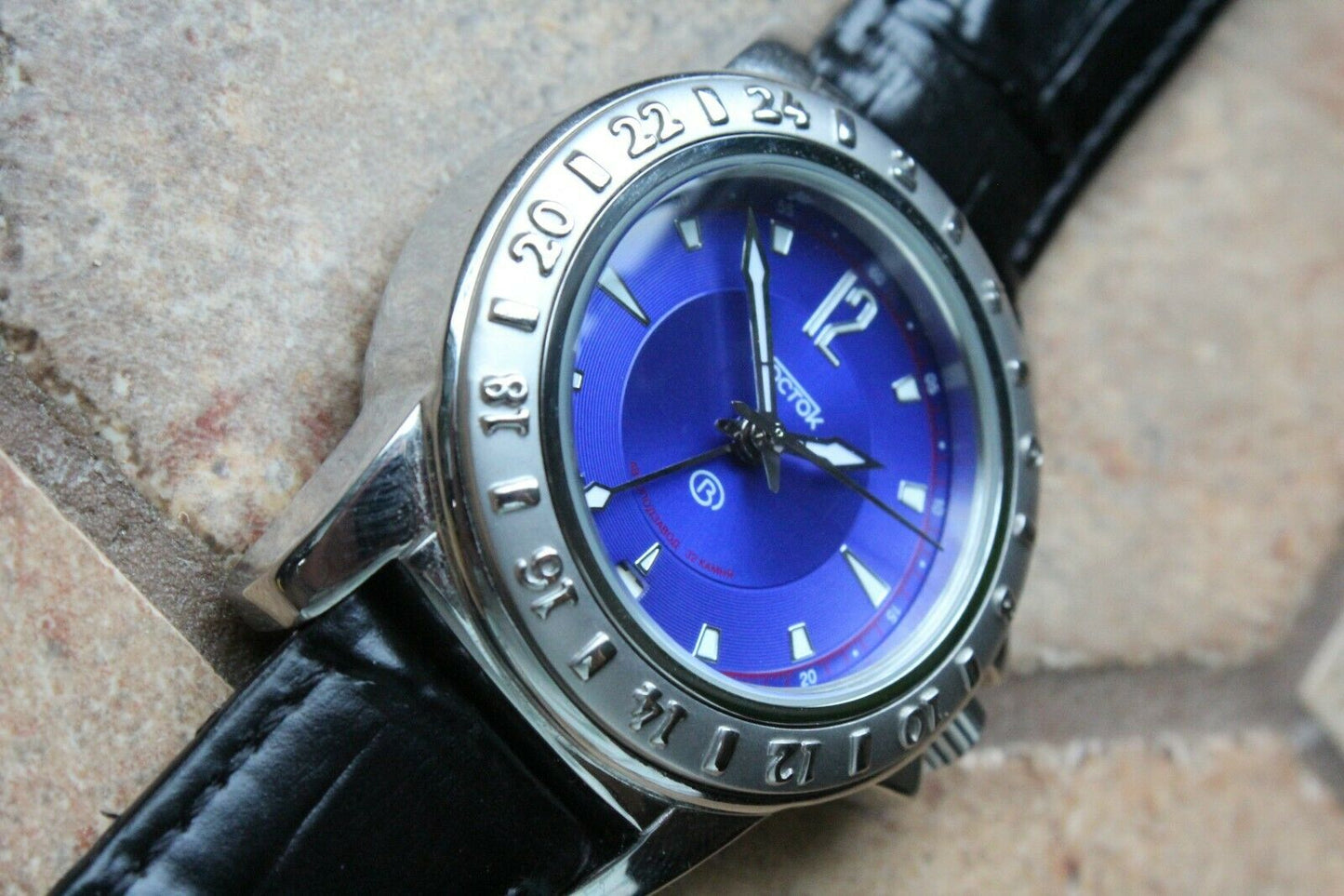Russian Mechanical Automatic Wrist Watch Vostok Megapolis Rare 690132