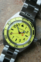 Load image into Gallery viewer, Vostok Komandirskie Military Mechanical Automatic Russian wrist watch 650859
