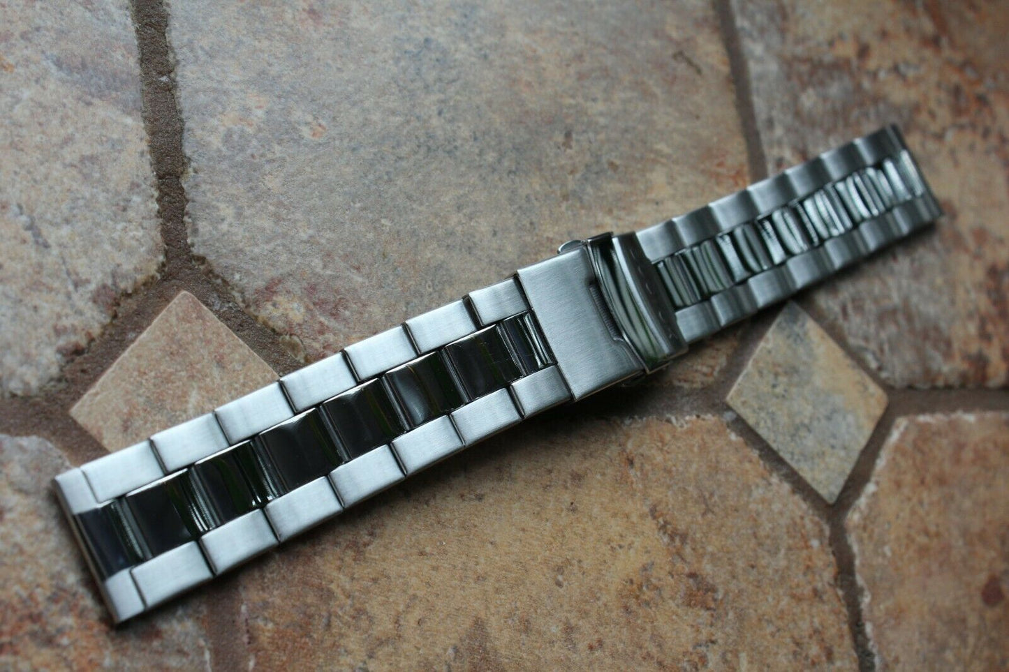 RUSSIAN VOSTOK BRACELET 20mm New №10
