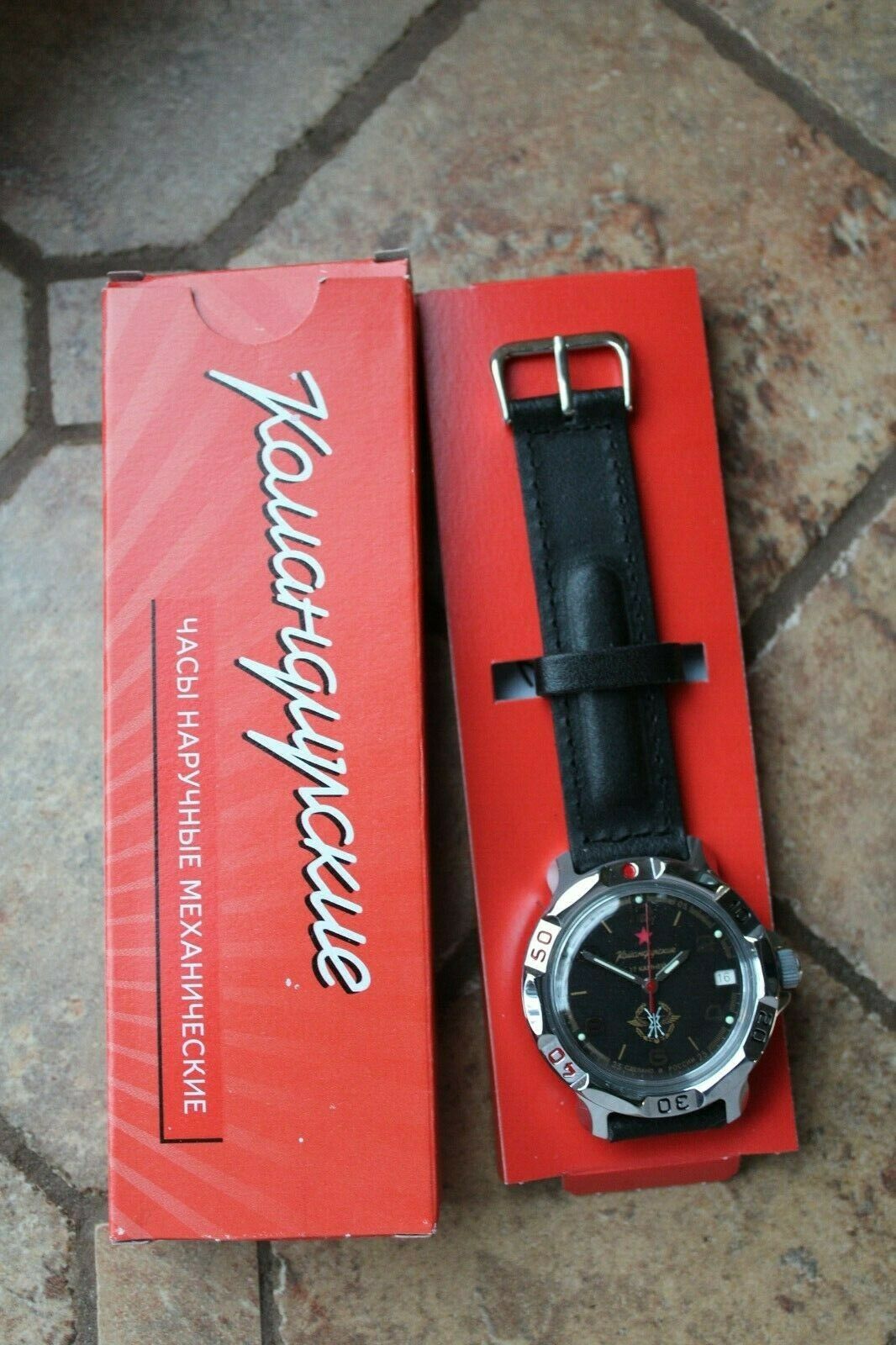 Vostok Komandirskie Mechanical Military Russian wrist watch Red Star 811296