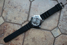 Load image into Gallery viewer, Russian Mechanical Automatic Wrist Watch VOSTOK AMPHIBIAN DIVER 120849
