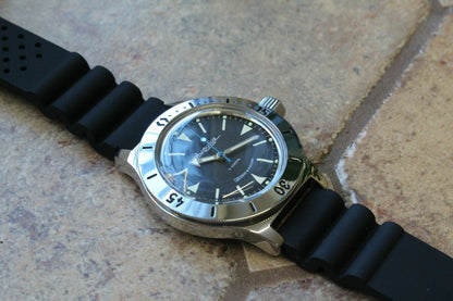 Russian Mechanical Automatic Wrist Watch VOSTOK AMPHIBIAN DIVER 120512
