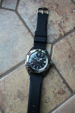 Load image into Gallery viewer, Russian Mechanical Automatic Wrist Watch VOSTOK AMPHIBIAN DIVER 670922
