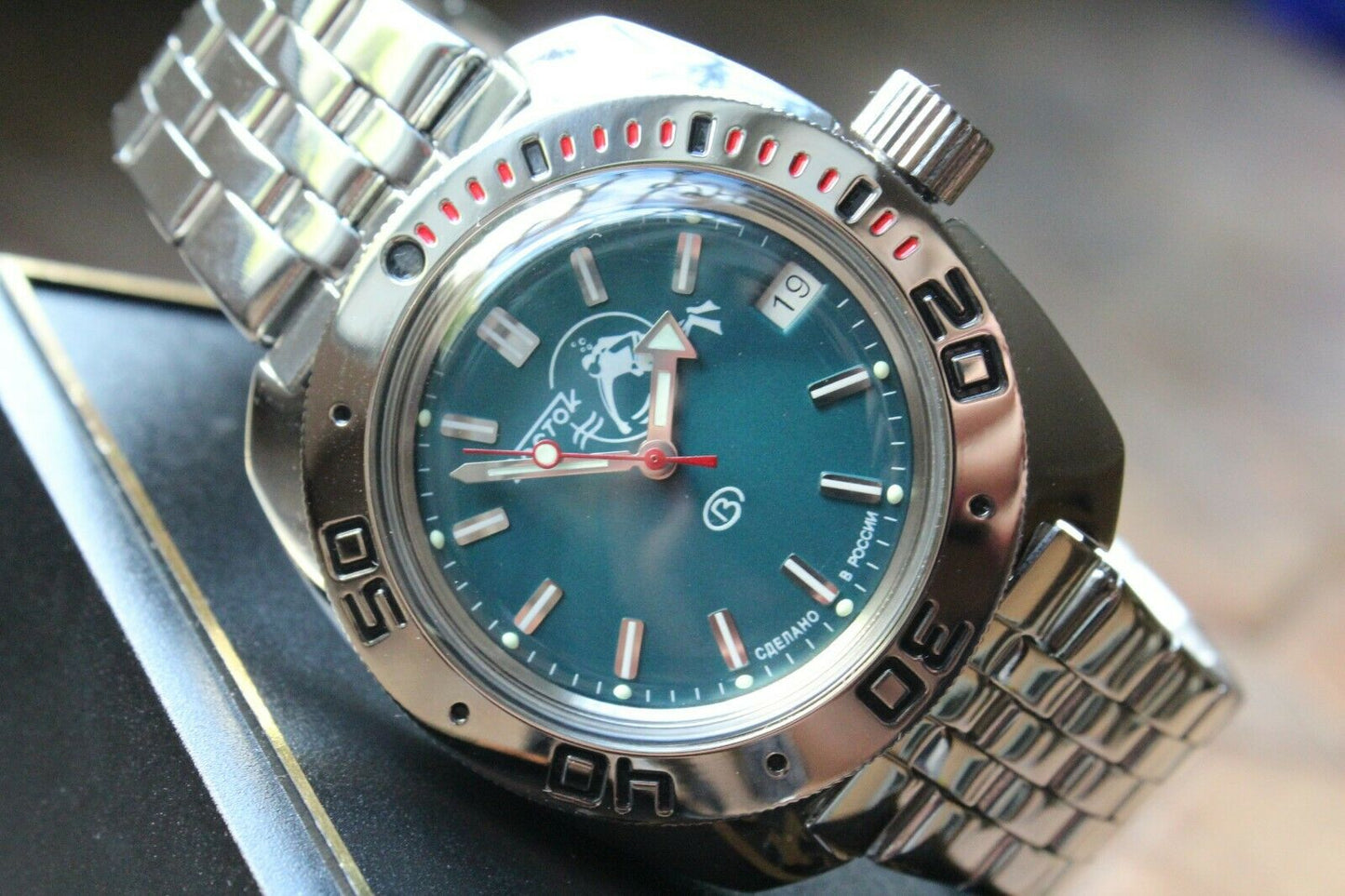 Russian Mechanical Automatic Wrist Watch Vostok Amphibian Diver Scuba 710059