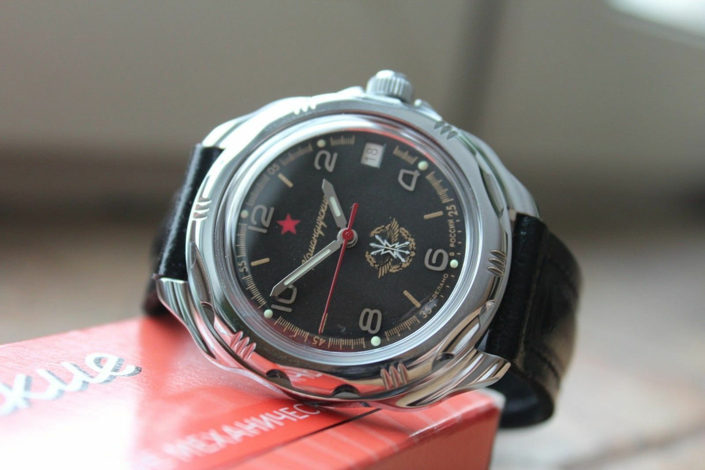 Vostok Komandirsky Russian Military Wrist Watch # 211296 NEW
