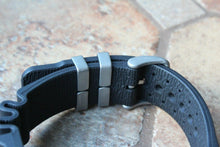 Load image into Gallery viewer, Russian Automatic Wrist Watch VOSTOK AMPHIBIAN DIVER Rubber Band 150367-R1
