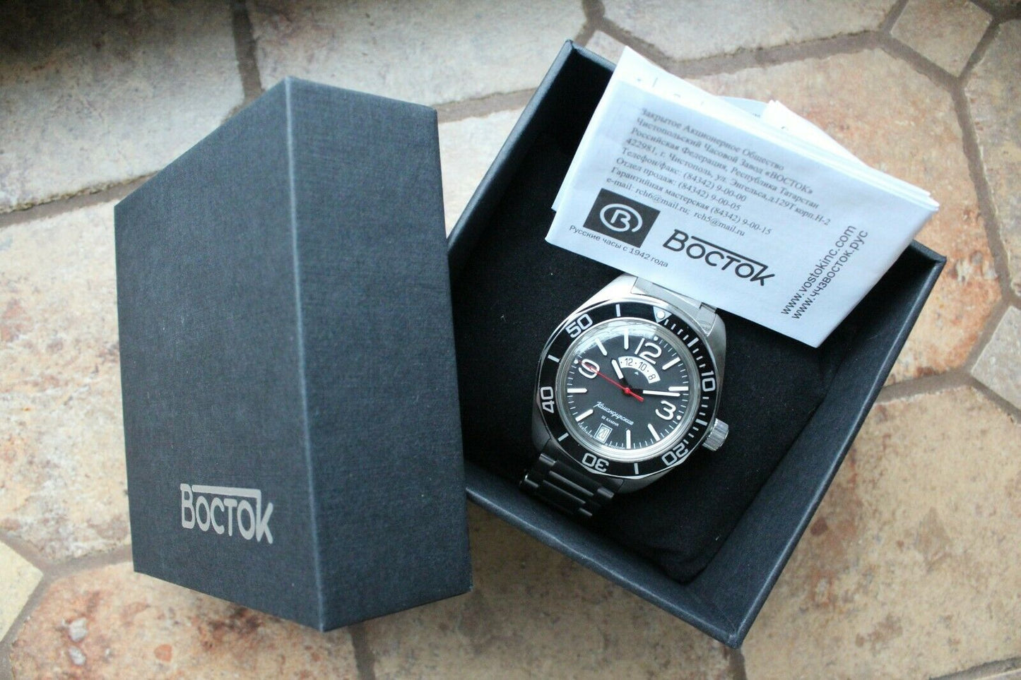 Vostok Komandirsky 030788B Russian Automatic Military Wrist Watch Day Night
