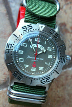 Load image into Gallery viewer, Russian Mechanical Automatic Wrist Watch VOSTOK Komandirsky K-35 350755
