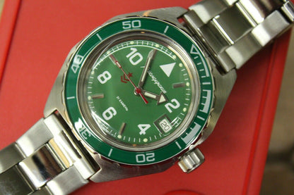 Vostok Komandirskie Military Mechanical Automatic Russian wrist watch 650858