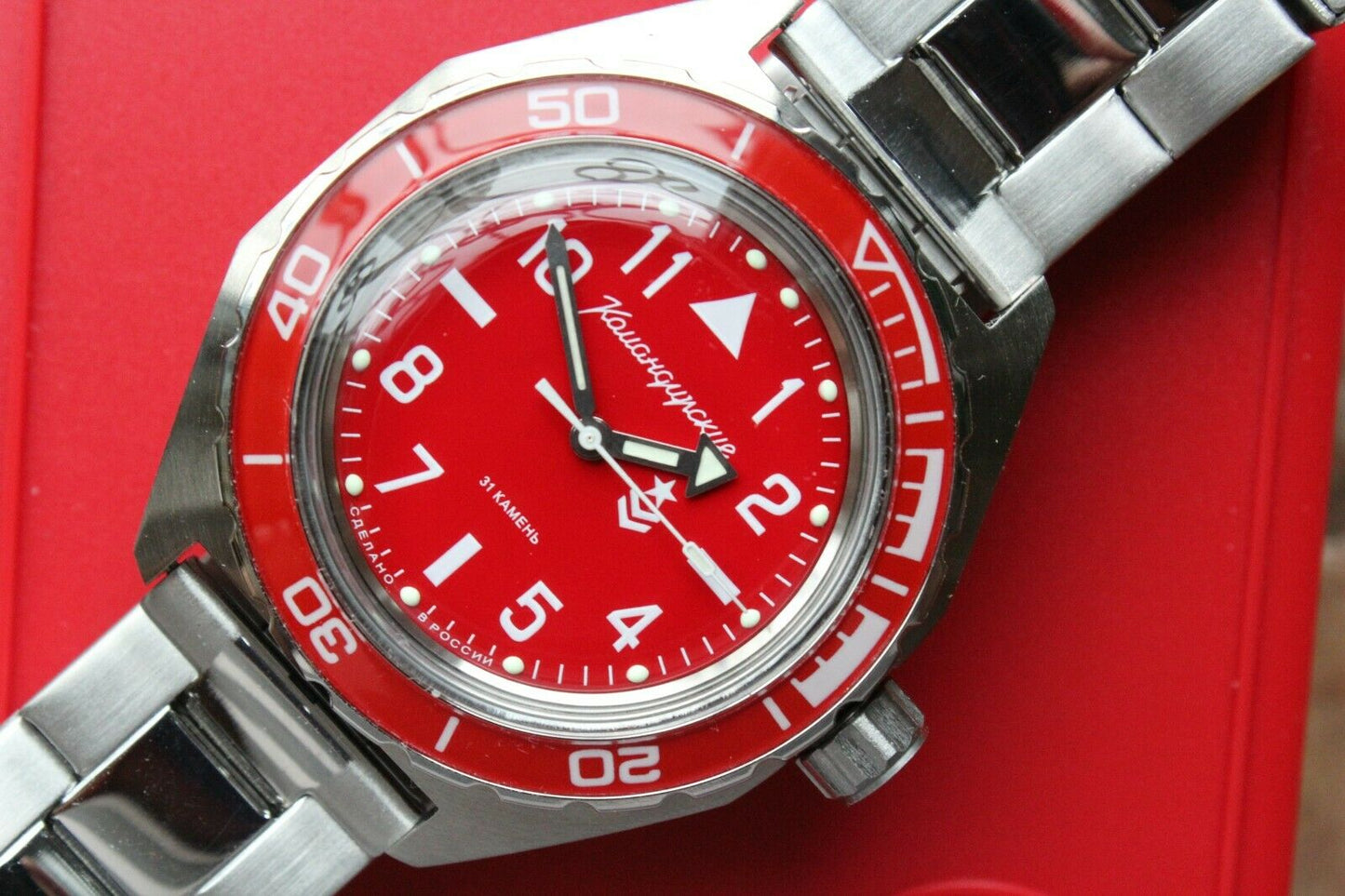 Vostok Komandirskie 650840 Mechanical Automatic Russian wrist watch K-65 Red