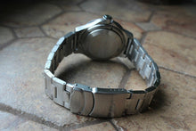 Load image into Gallery viewer, Vostok Amphibian Auto Russian diver wrist watch 060007

