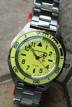 Load image into Gallery viewer, Vostok Komandirskie Military Mechanical Automatic Russian wrist watch 650859
