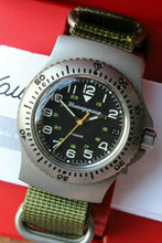 Load image into Gallery viewer, Vostok Komandirskie 280683 Mechanical Russian wrist watch
