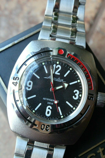 Russian Mechanical Automatic Wrist Watch VOSTOK AMPHIBIAN DIVER 090660