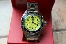 Load image into Gallery viewer, Vostok Komandirskie Military Mechanical Automatic Russian wrist watch 650855
