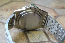 Load image into Gallery viewer, Russian Mechanical Automatic Wrist Watch VOSTOK AMPHIBIAN DIVER 110647

