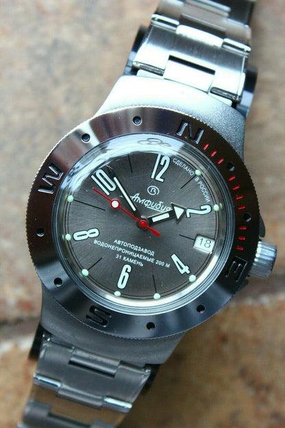 Vostok Amphibian Mechanical Auto Russian diver wrist watch 060284