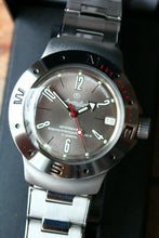 Load image into Gallery viewer, Vostok Amphibian Mechanical Auto Russian diver wrist watch 060284
