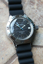 Load image into Gallery viewer, Russian Mechanical Automatic Wrist Watch VOSTOK AMPHIBIAN DIVER 120695
