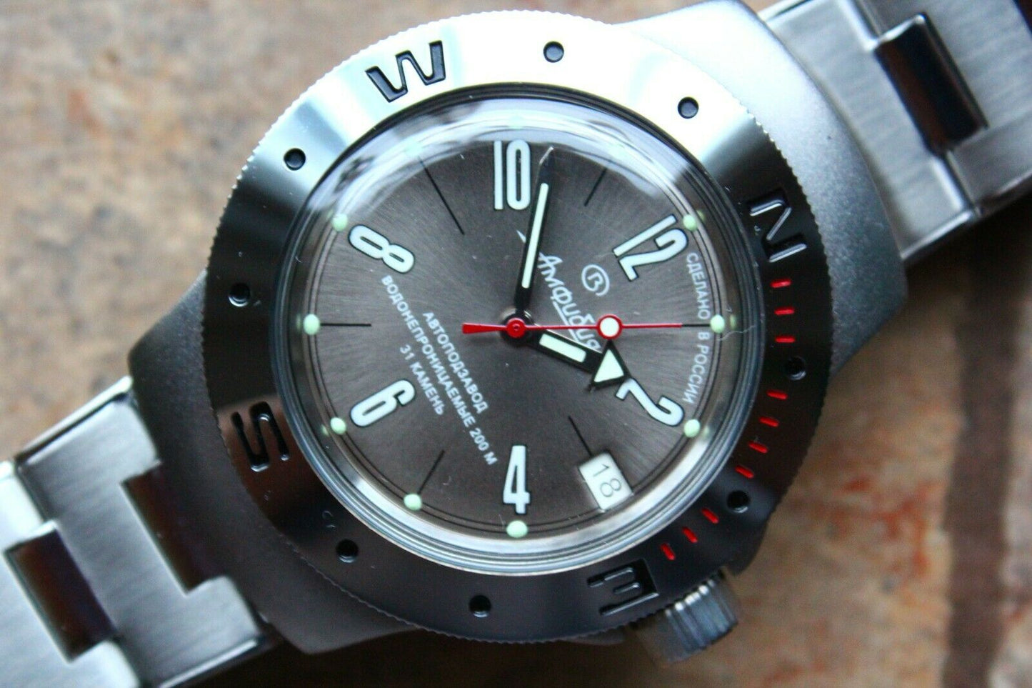 Vostok Amphibian Mechanical Auto Russian diver wrist watch 060284