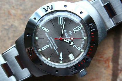 Vostok Amphibian Mechanical Auto Russian diver wrist watch 060284