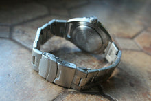 Load image into Gallery viewer, Vostok Komandirsky Auto Military Wrist Watch # 020706 NEW
