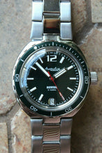 Load image into Gallery viewer, Vostok Amphibian Neptun 960758 Mechanical Automatic Diver Russian wrist watch
