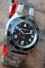 Load image into Gallery viewer, Vostok Komandirskie Automatic Russian wrist watch 650536
