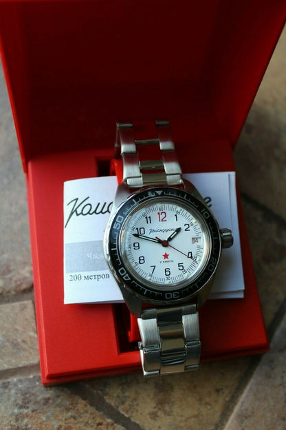 Vostok Komandirsky 020712 Mechanical Automatic Military Wrist Watch Red Star