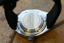 Load image into Gallery viewer, Russian Mechanical Automatic Wrist Watch VOSTOK AMPHIBIAN DIVER 670919
