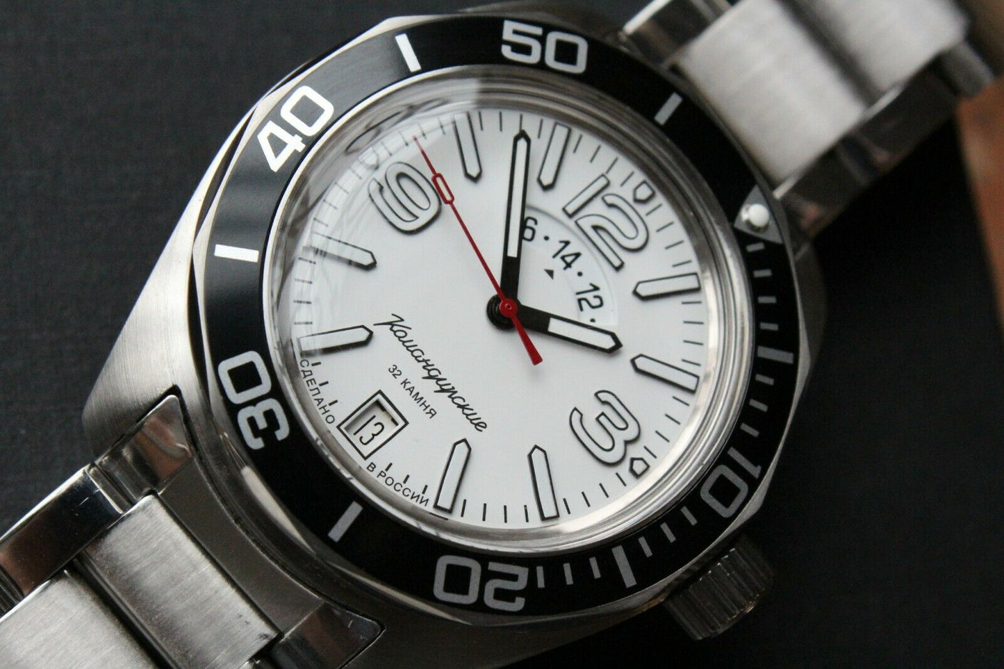 Vostok Komandirsky 030789B Russian Automatic Military Wrist Watch Day Night