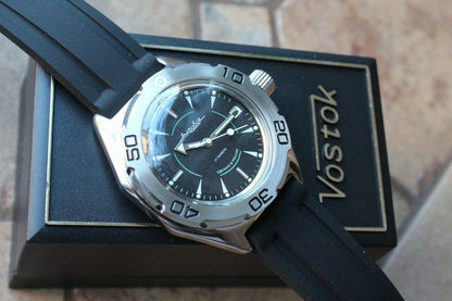 Russian Mechanical Automatic Wrist Watch VOSTOK AMPHIBIAN DIVER 670923