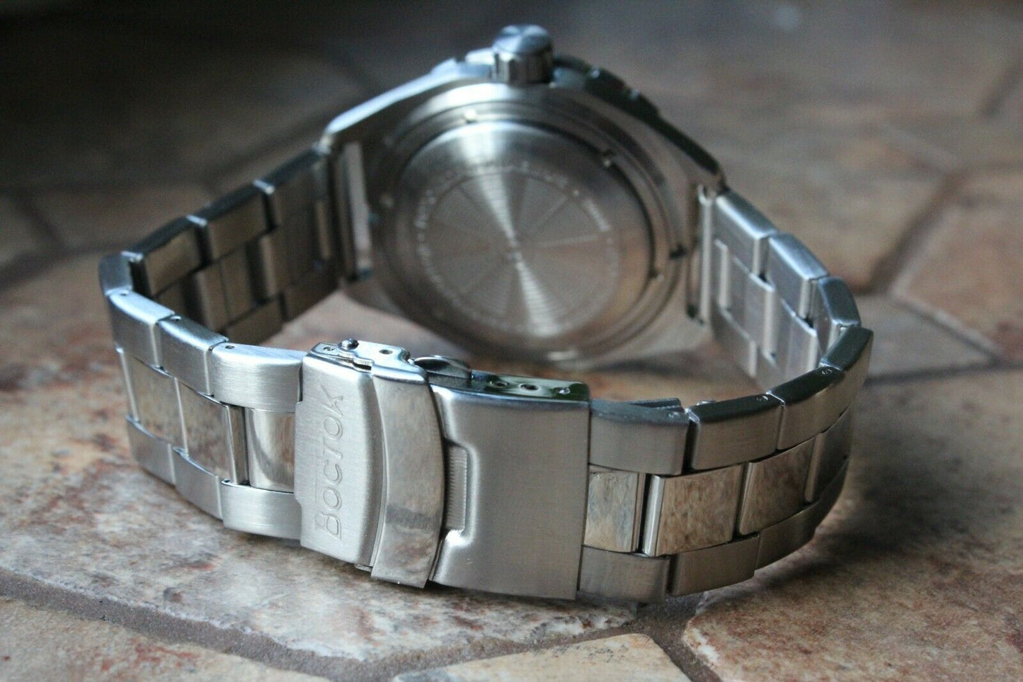 Vostok Komandirskie Military Mechanical Automatic Russian wrist watch 650546