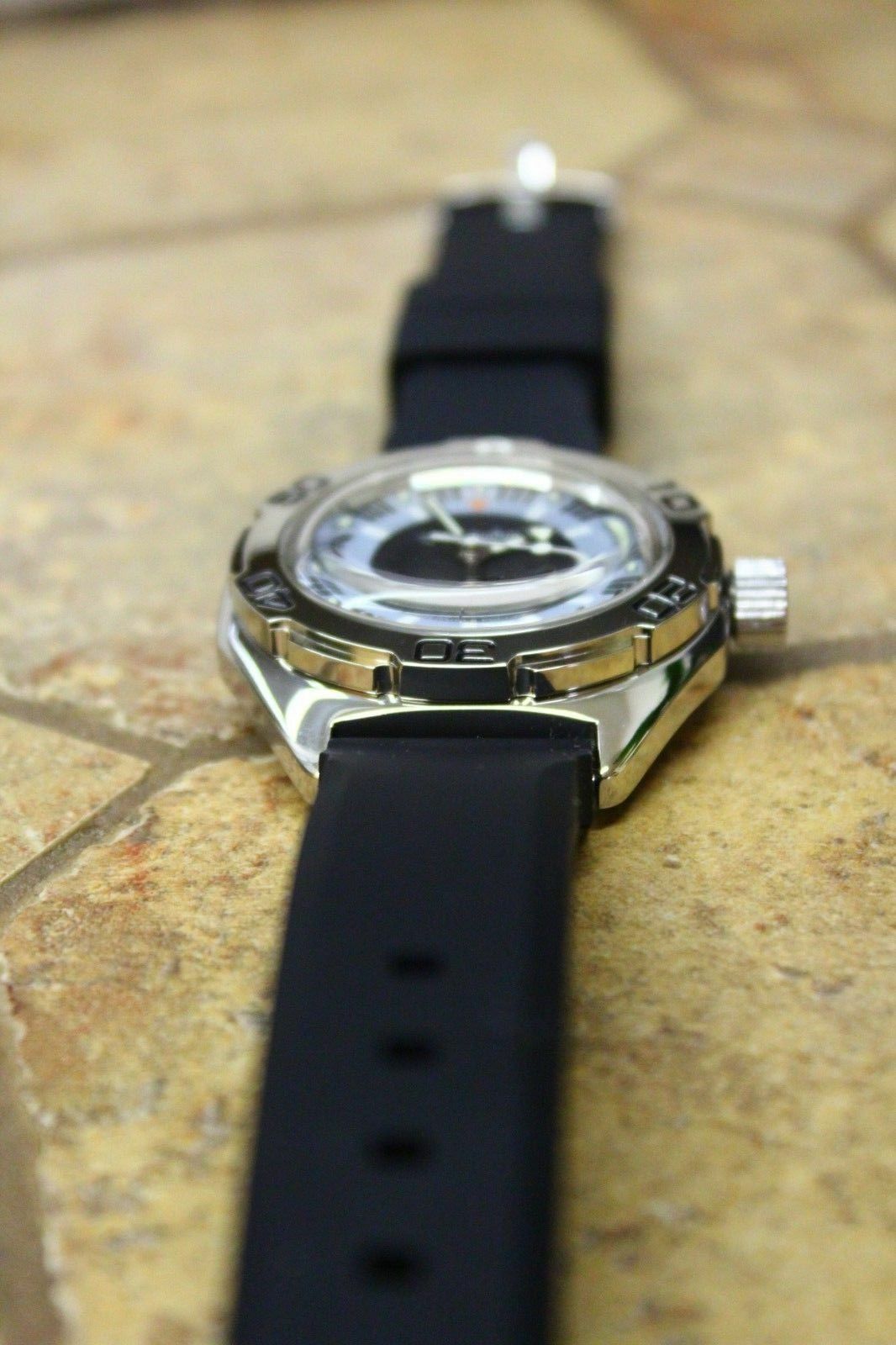 Russian Mechanical Automatic Wrist Watch VOSTOK AMPHIBIAN DIVER 670927
