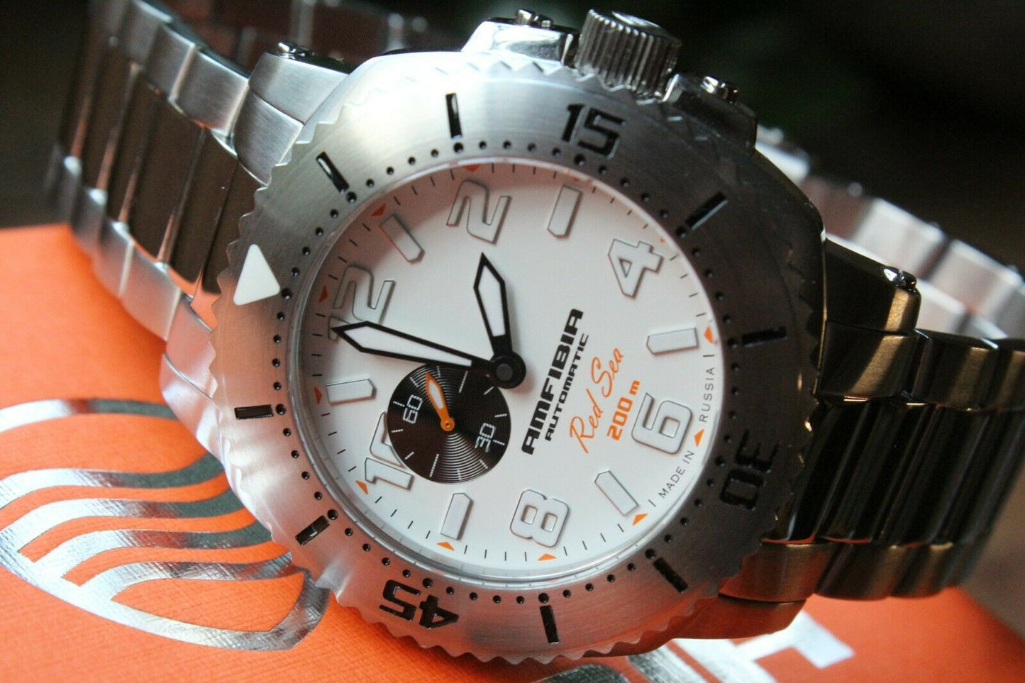Vostok Amphibian Red Sea Russian Mechanical Automatic wrist watch 040684