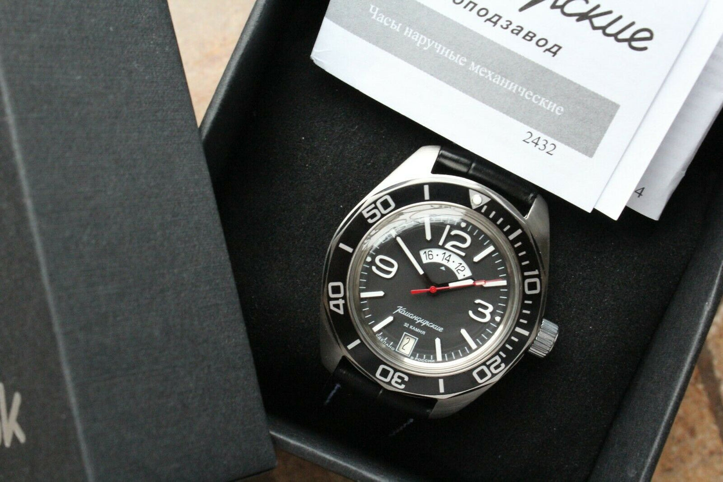 Vostok Komandirsky 030788 Russian Automatic Military Wrist Watch Day Night